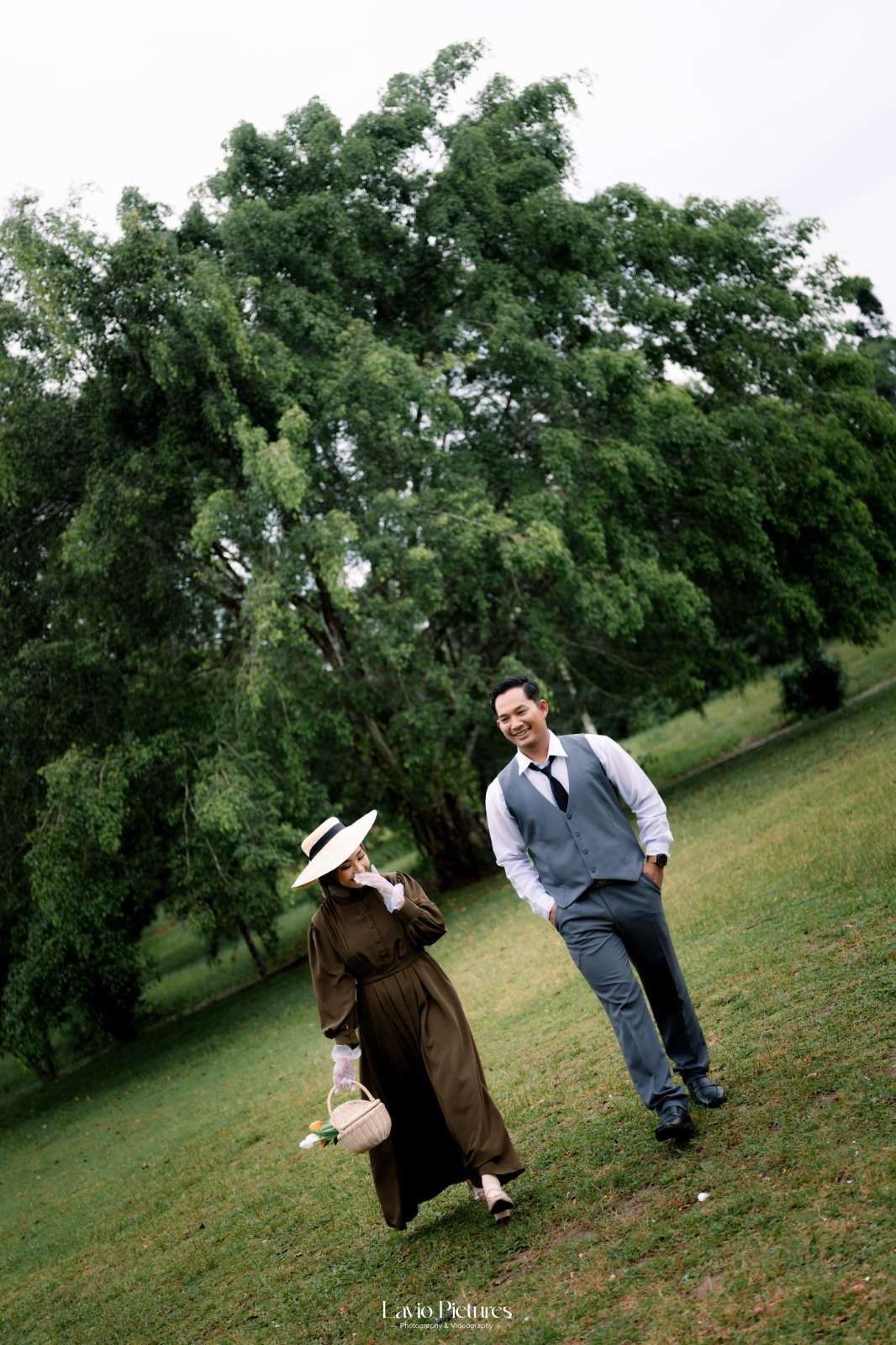 Somad & Indri 12