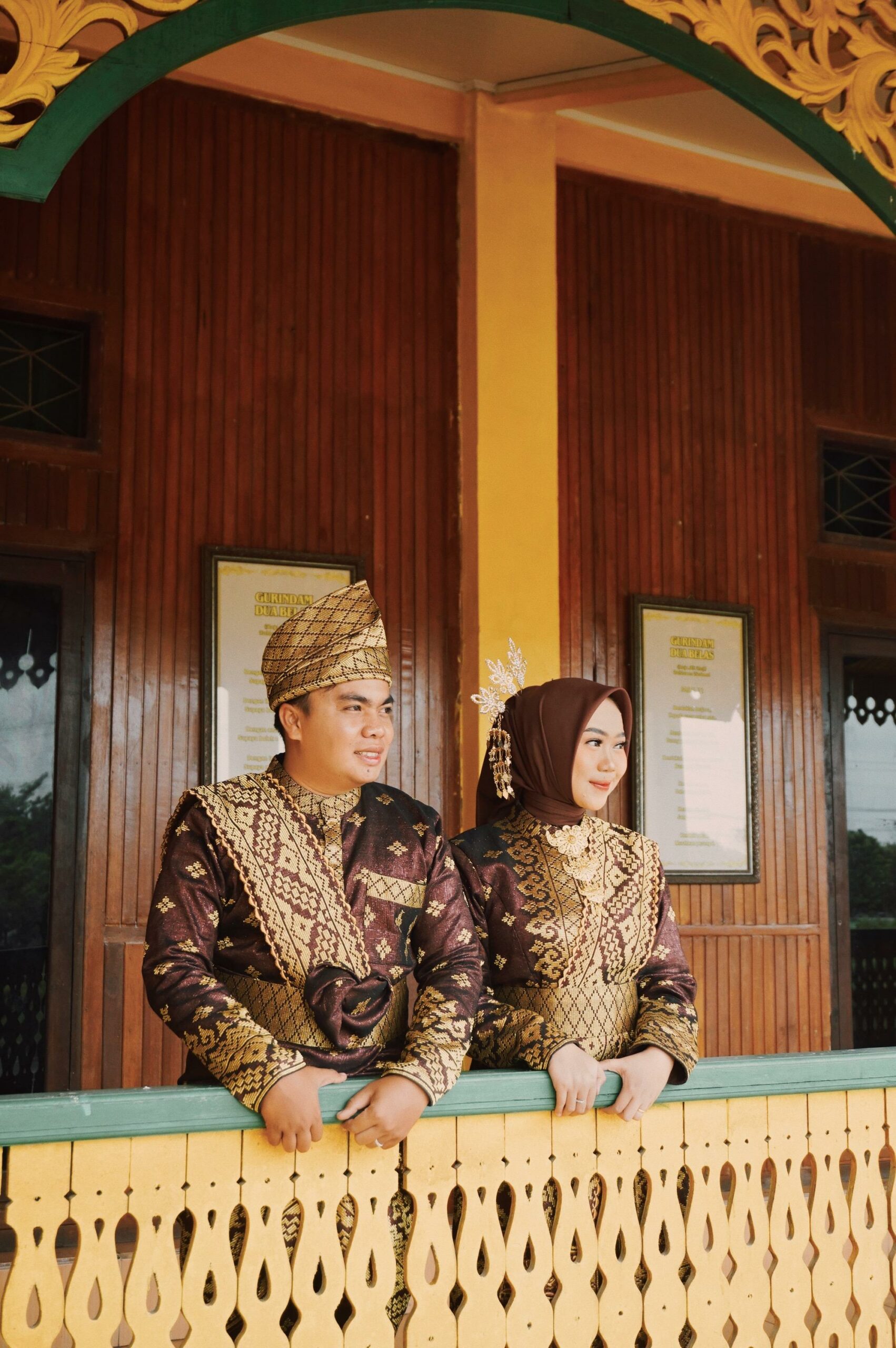 Desma & Ade 14