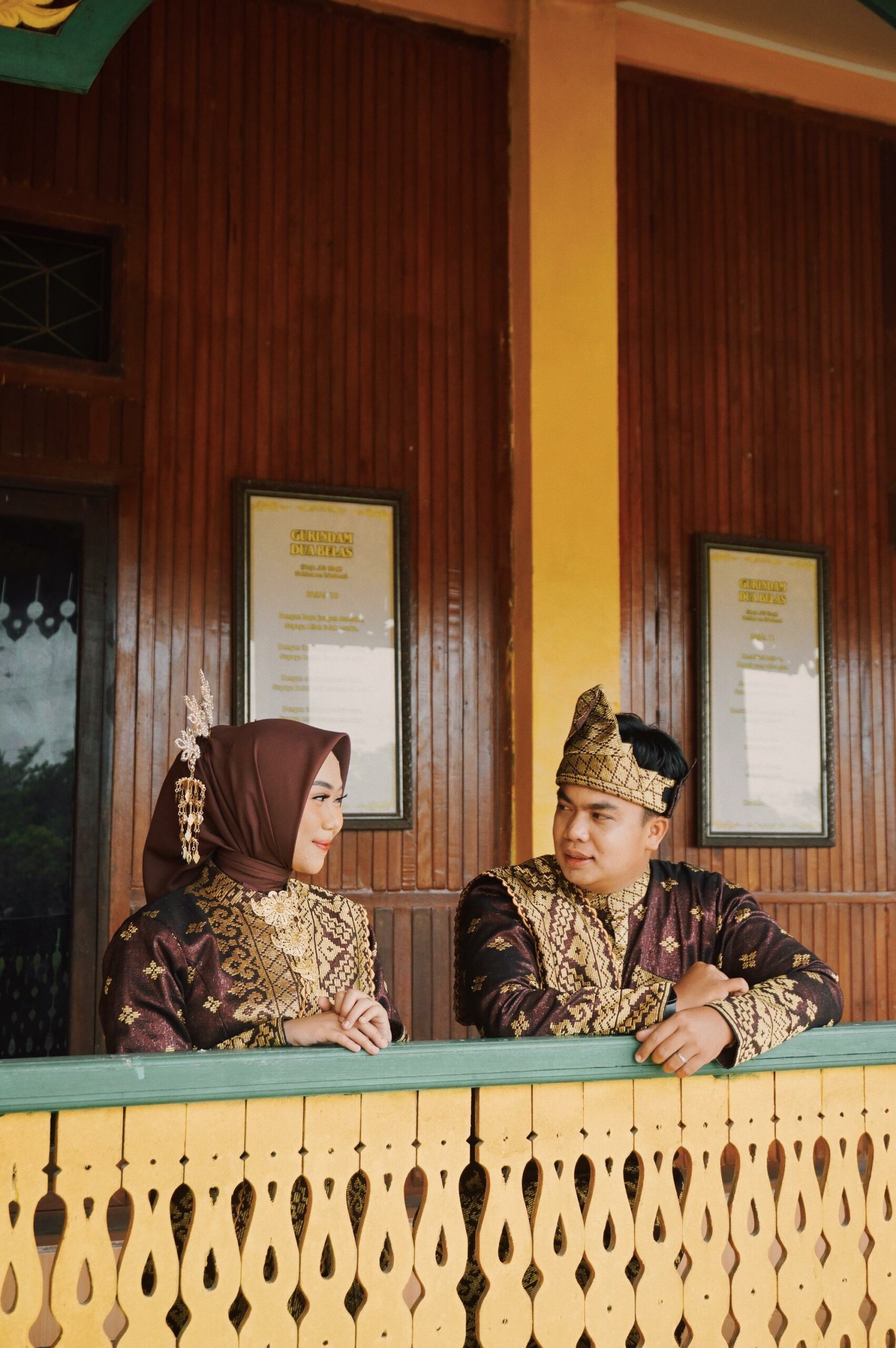 Desma & Ade 15
