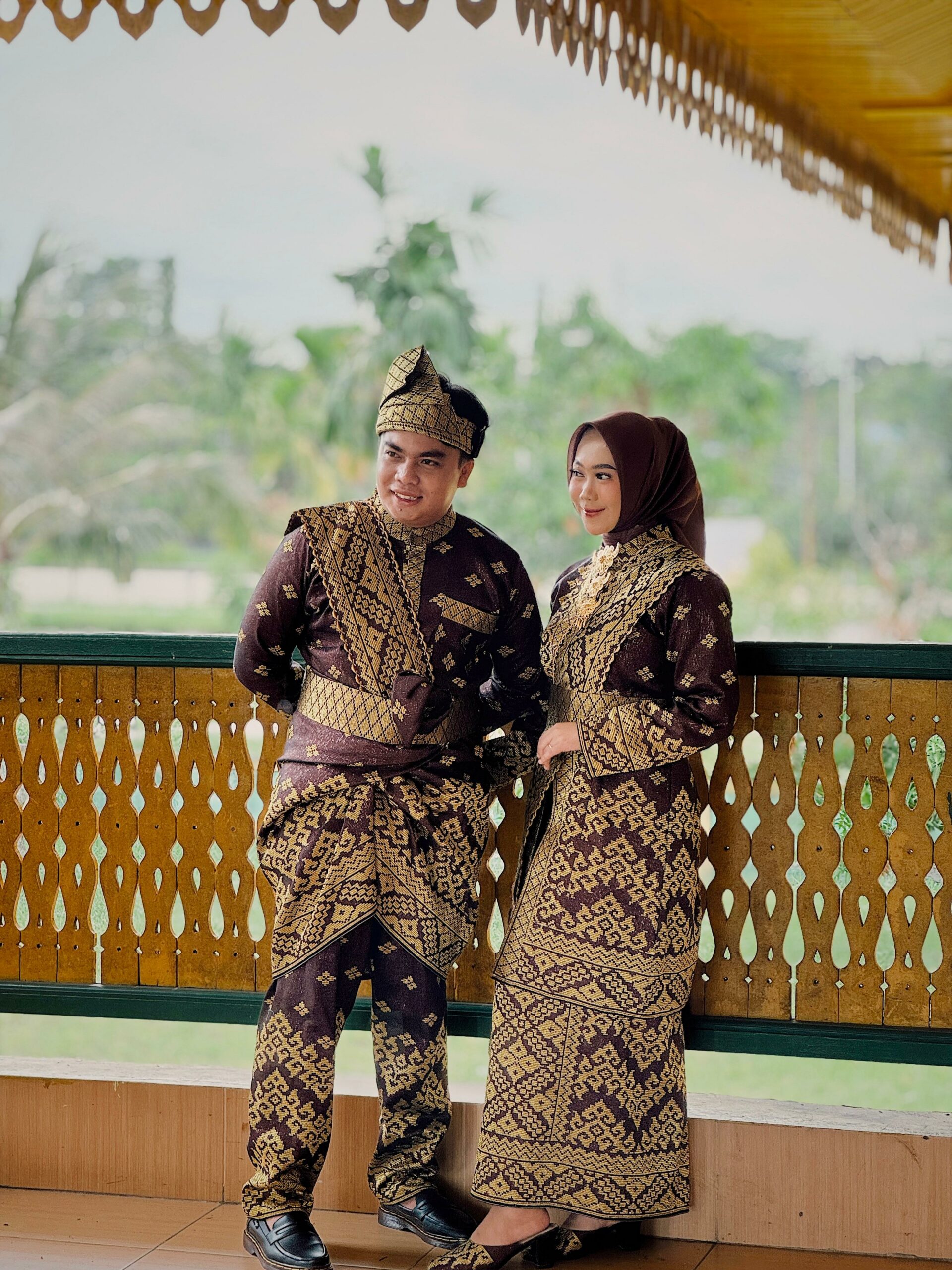 Desma & Ade 16