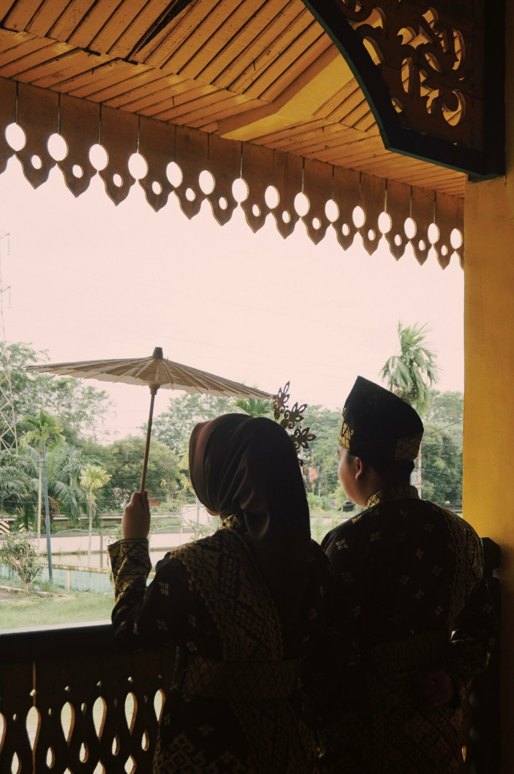 Desma & Ade 18
