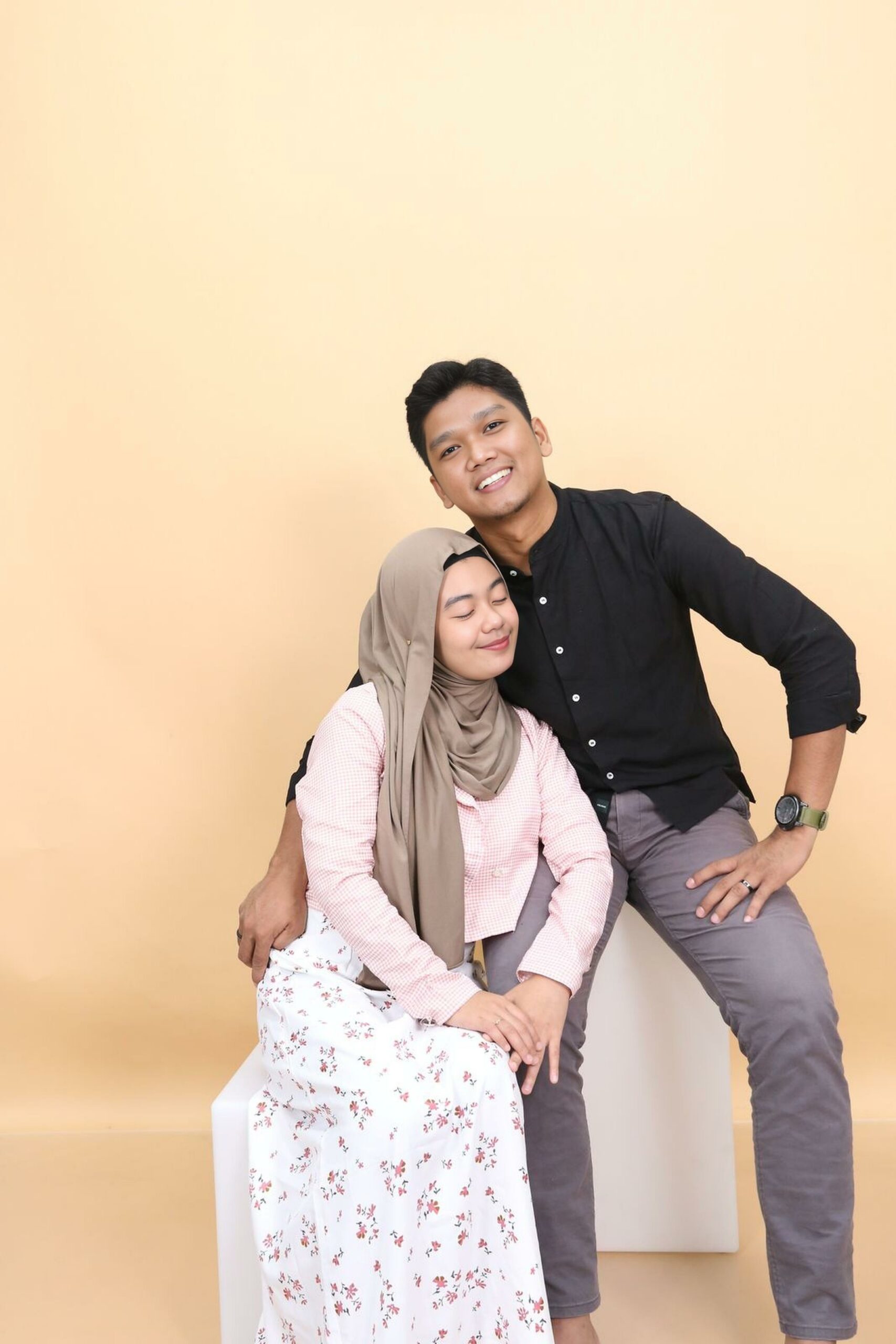 Merry & Oka 18