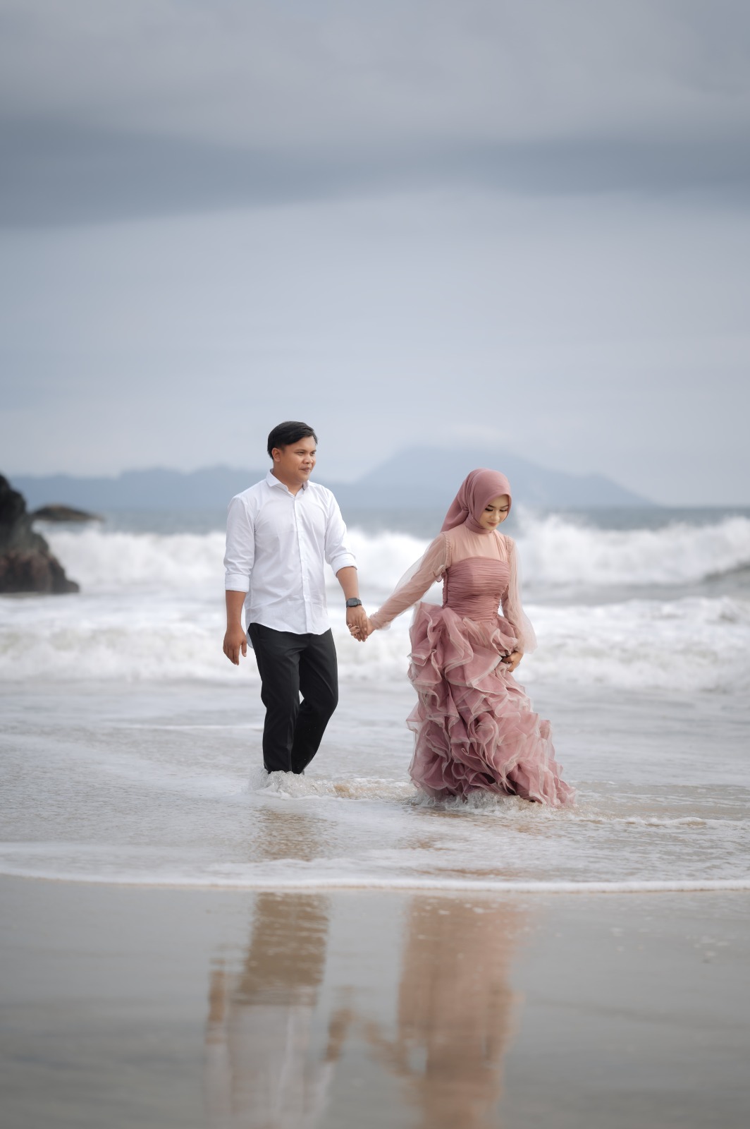 Ari & Nensi 1