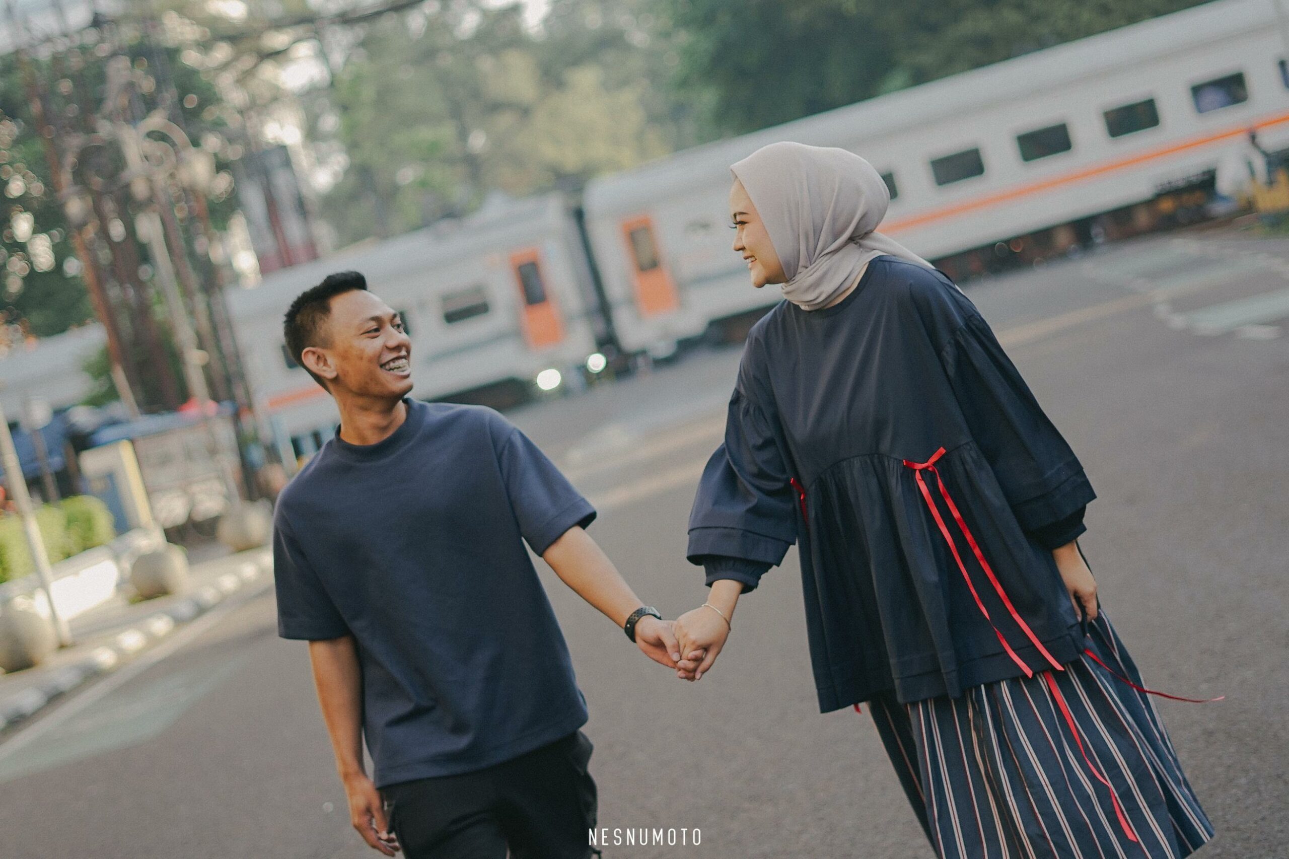 Azmi & Zsalzsa 4