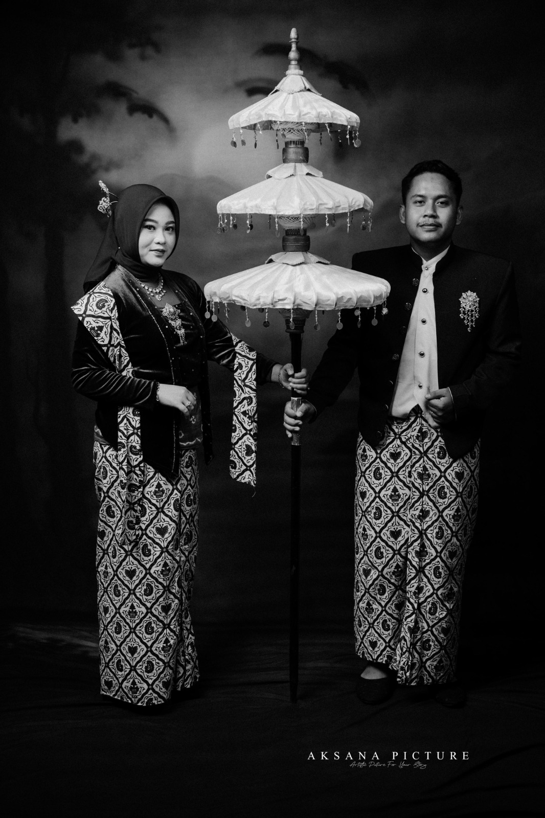 Daning & Haza 9