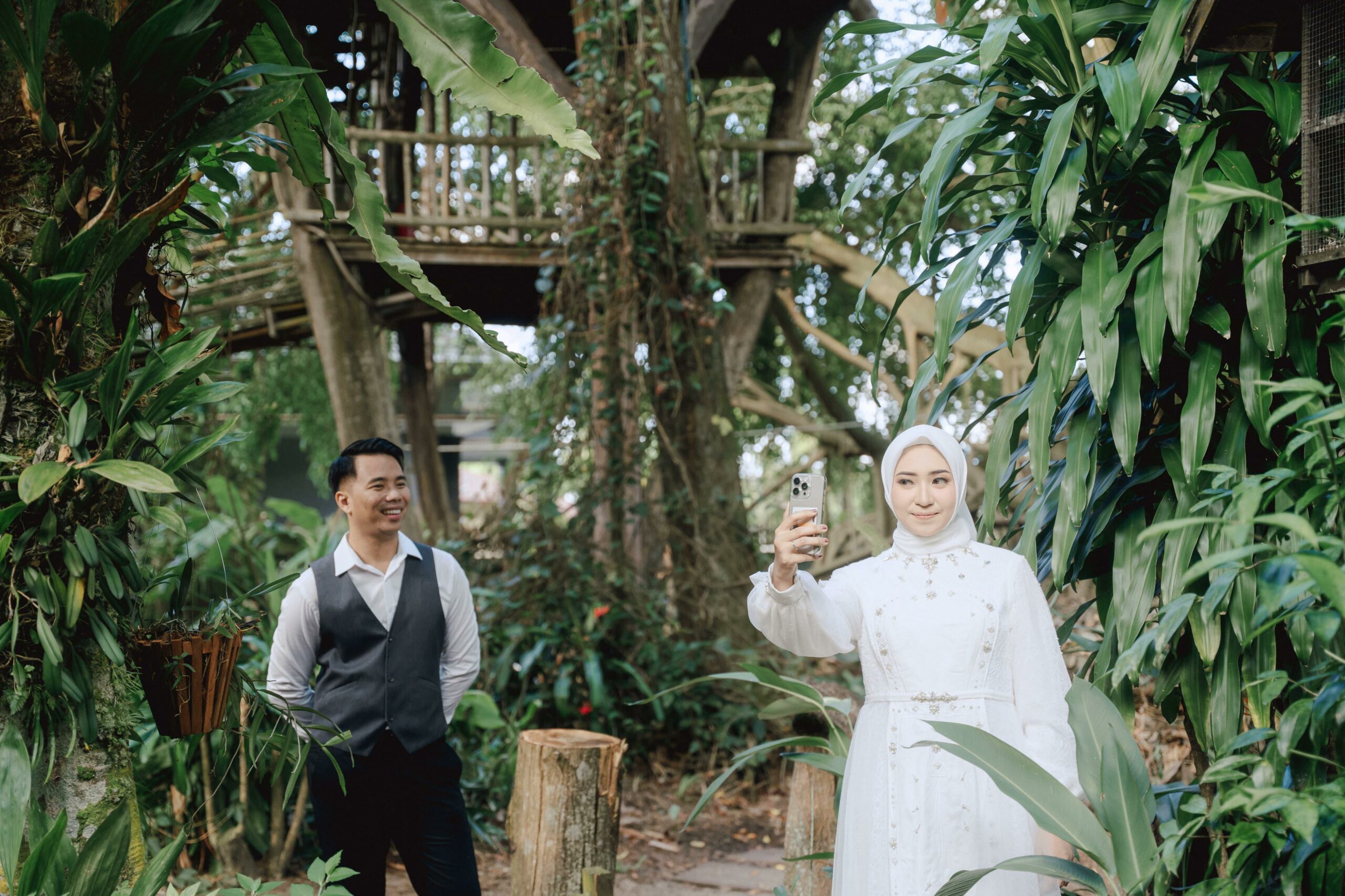 Adit & Dewi 16