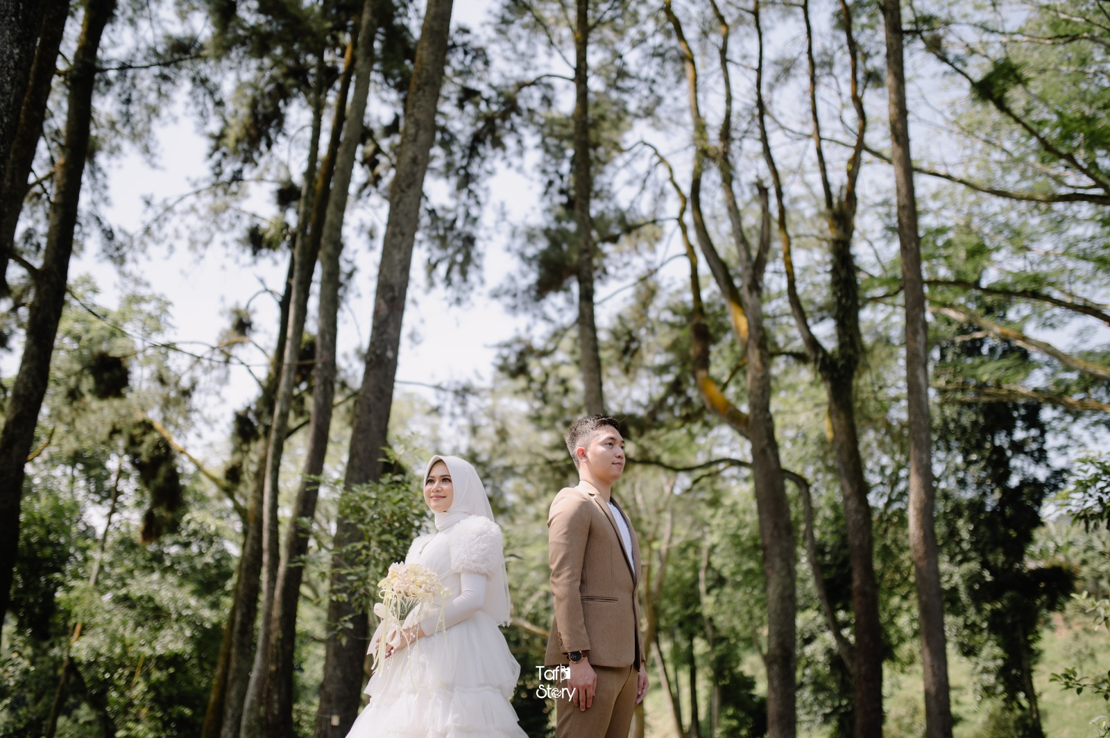 Sarah & Vidi 10