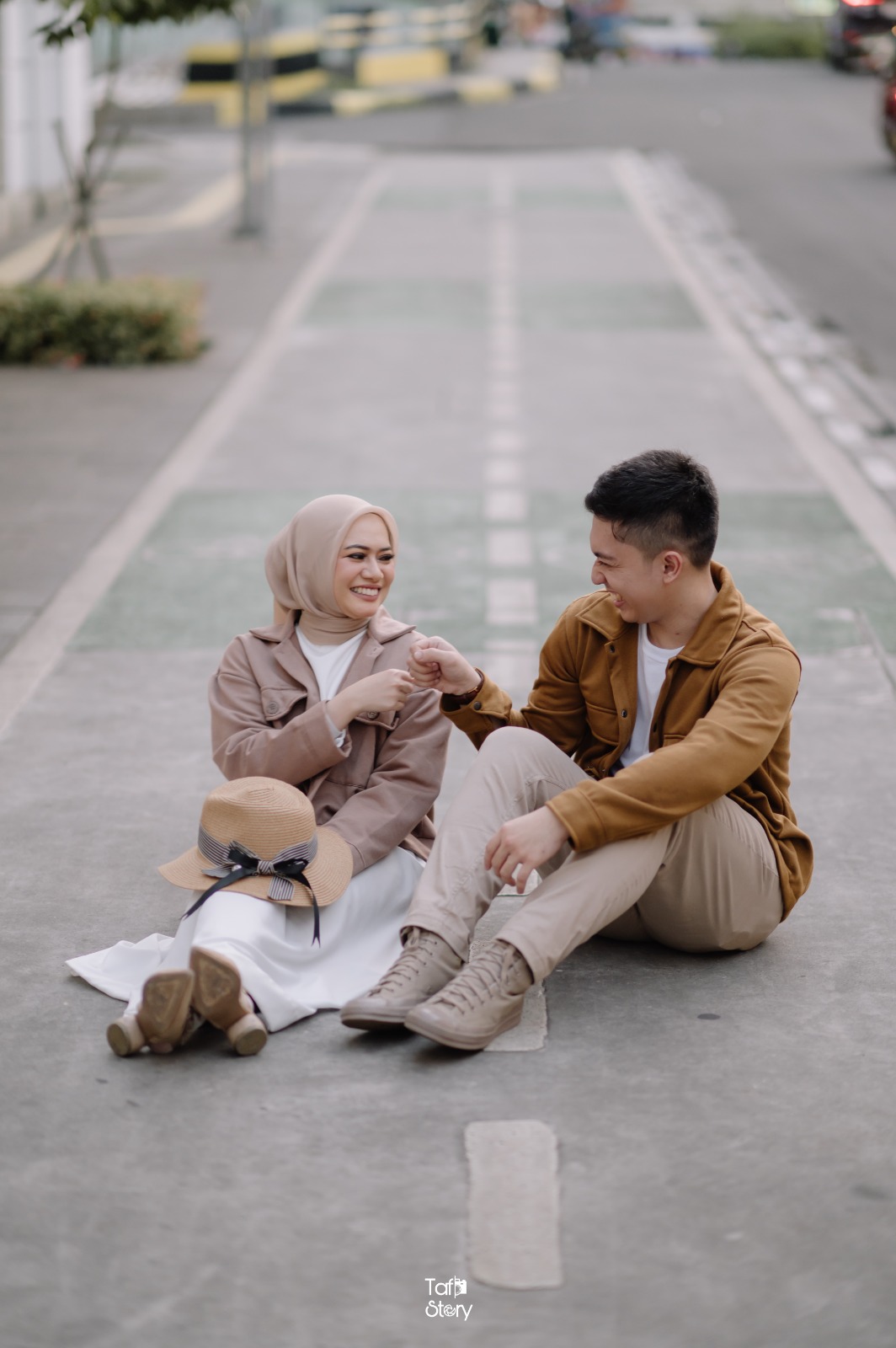 Sarah & Vidi 13