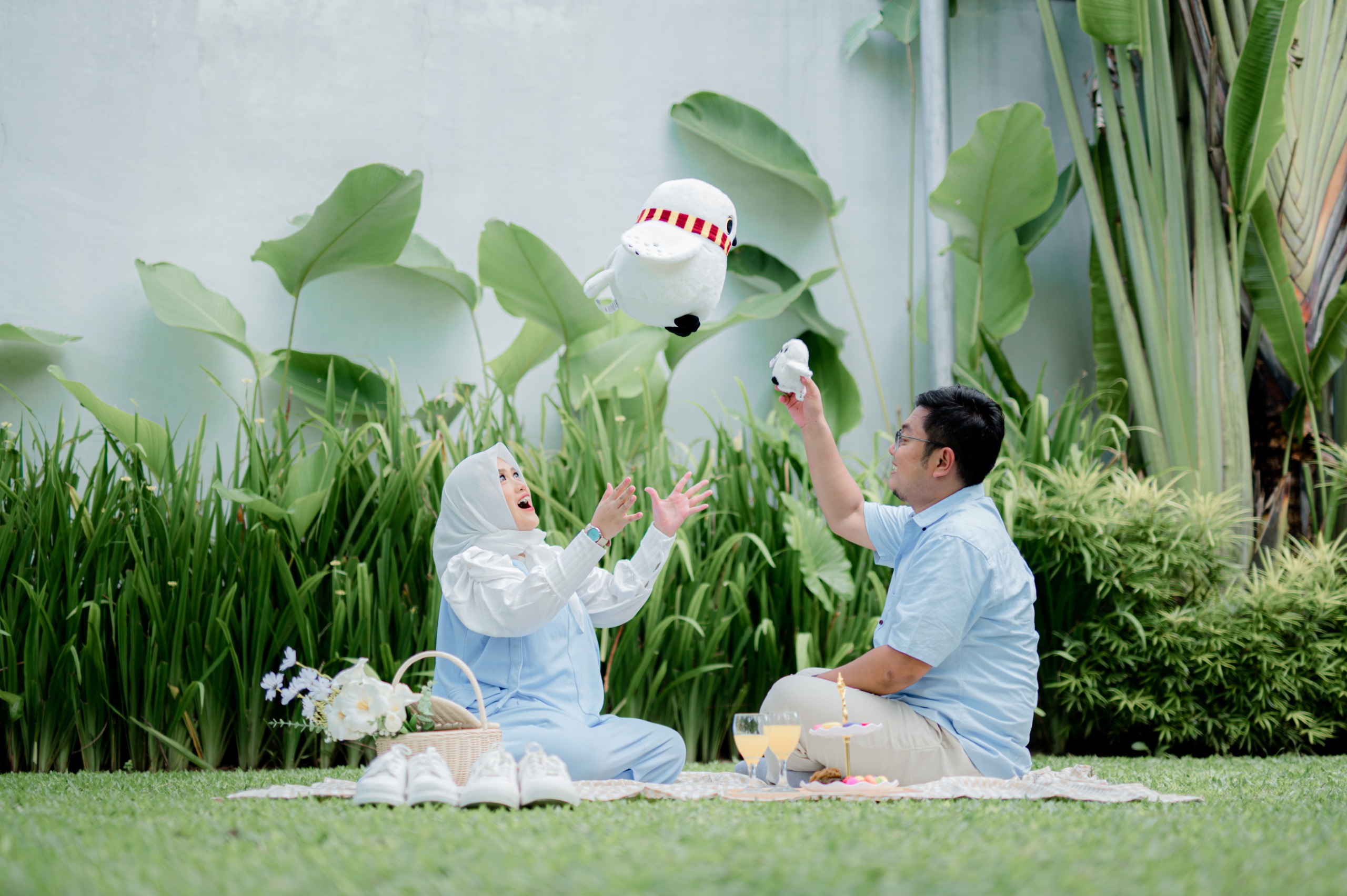 Yuris & Demas 4