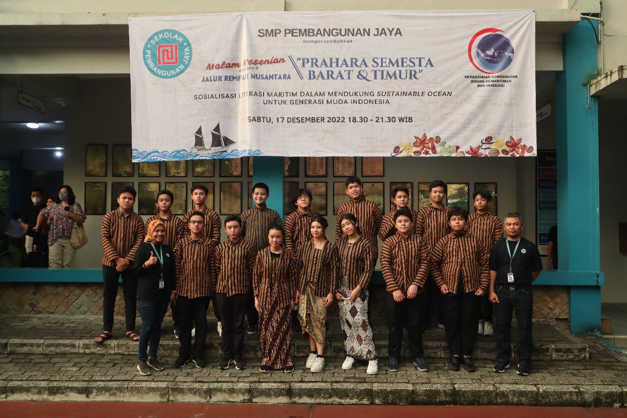 graduation-SMP-Pembangunan-Jaya-Bintaro-11.jpg