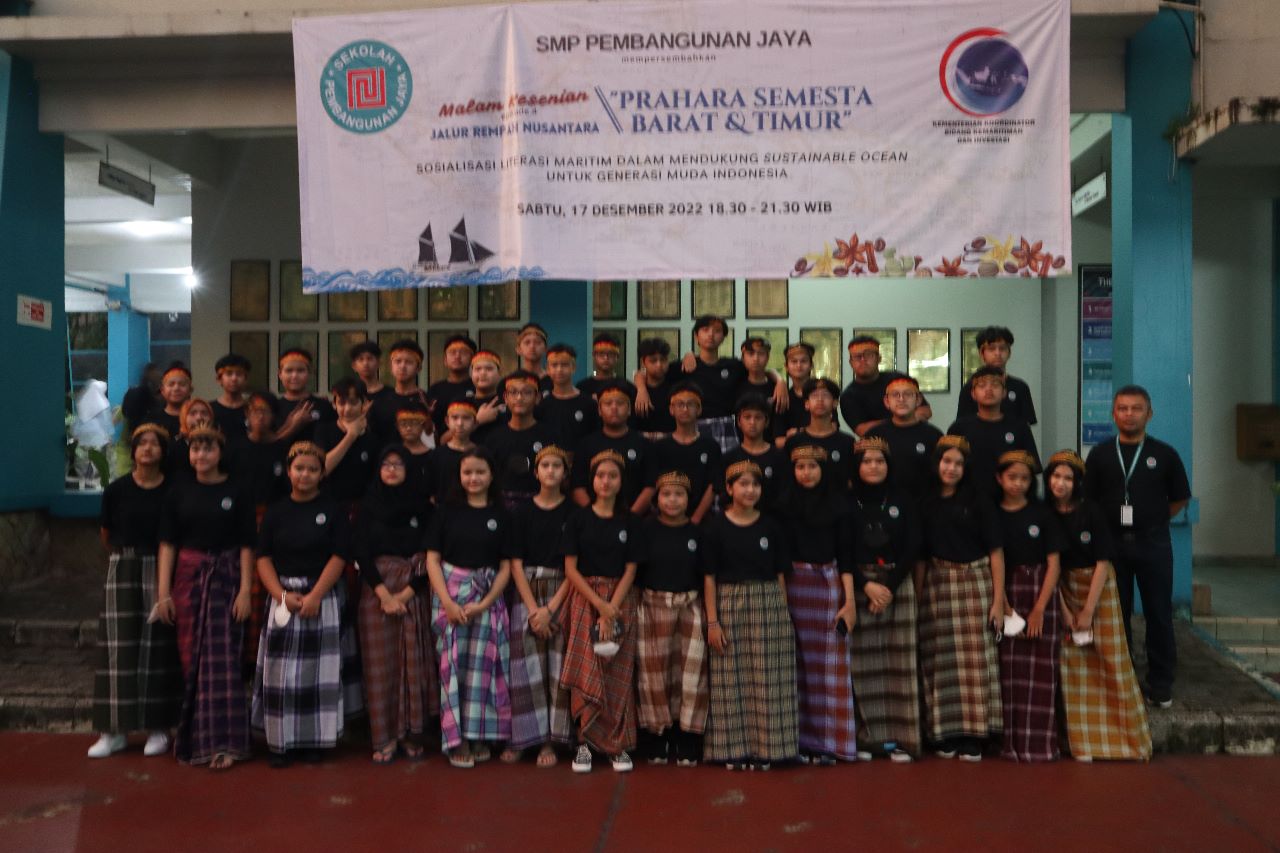 graduation-SMP-Pembangunan-Jaya-Bintaro-15.jpg