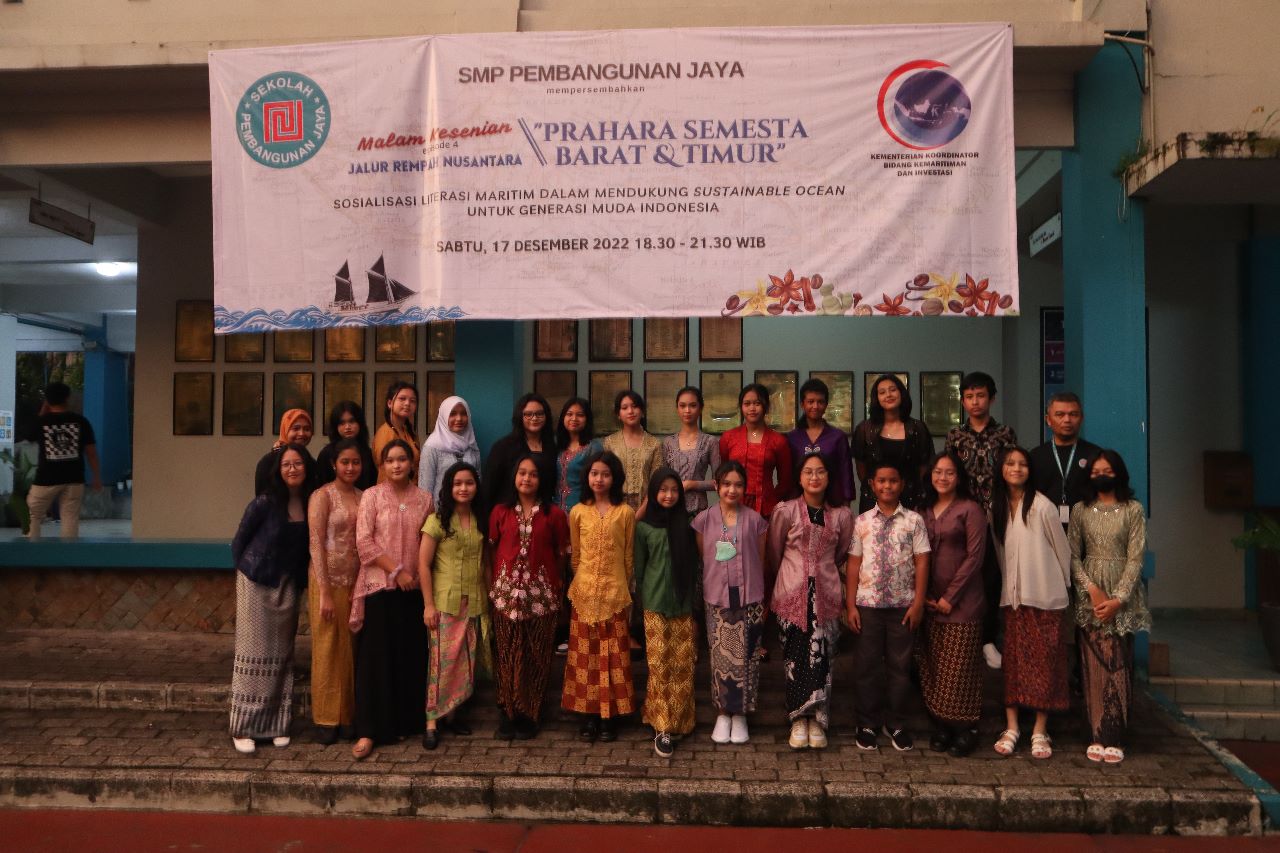 graduation-SMP-Pembangunan-Jaya-Bintaro-4.jpg
