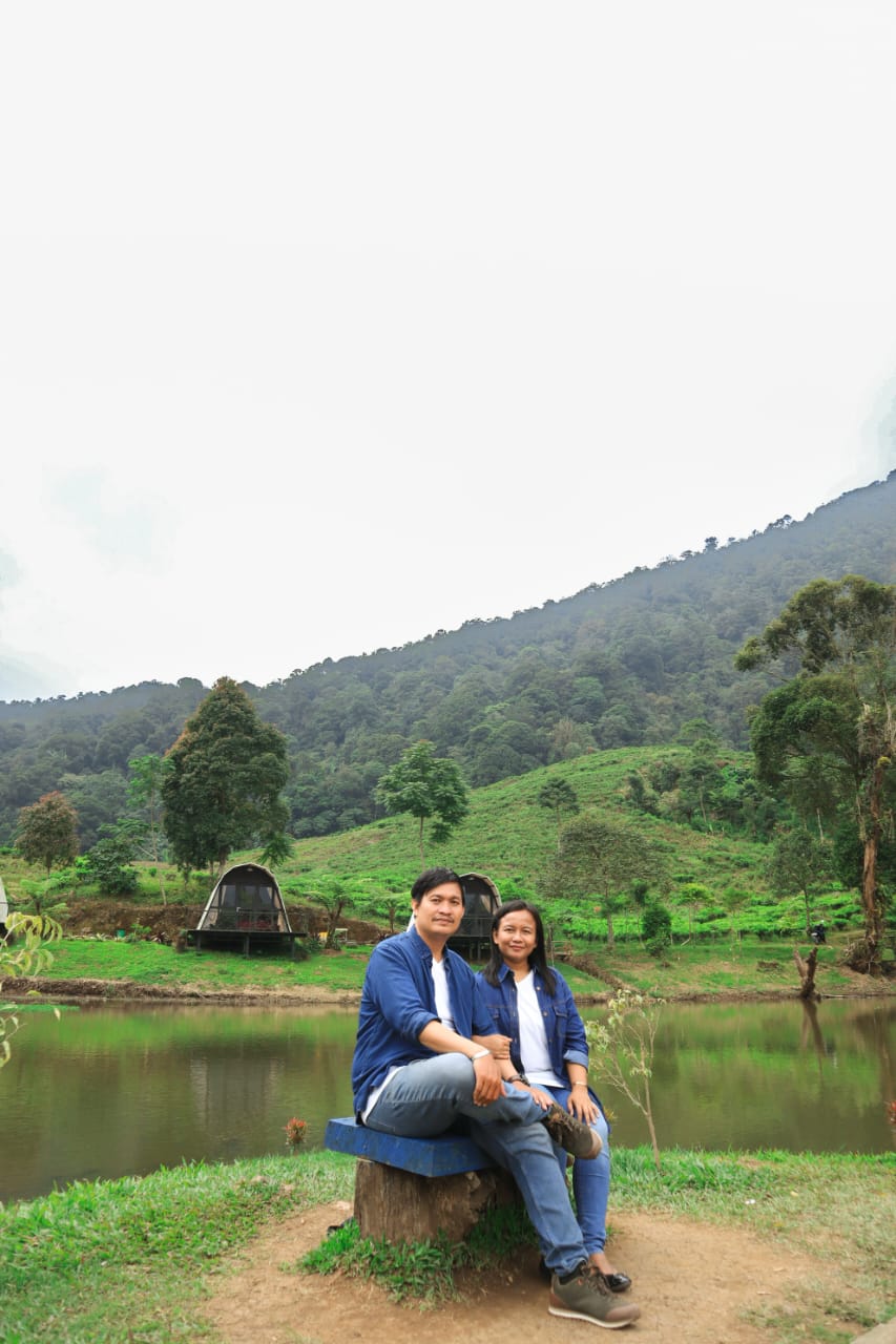 Tony & Meynar 12