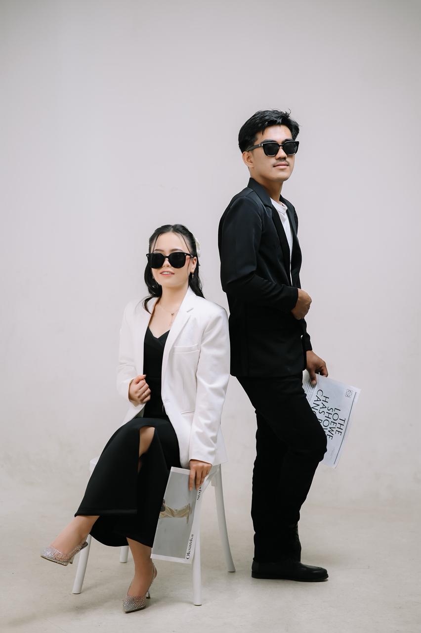 Efen & Tiwi 12