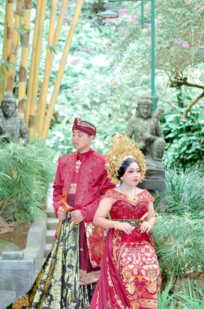 Wiwik & Riki 12