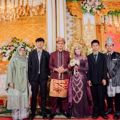 Faros & Tika 16