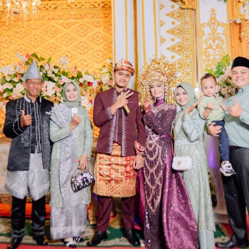 Faros & Tika 17