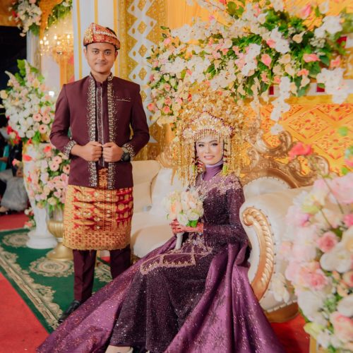 Faros & Tika 18