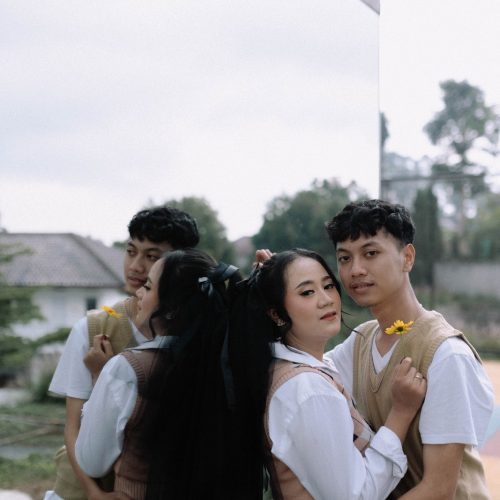Giwa & Isty 1