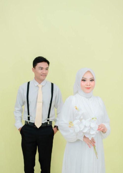 Putri & Hendra 11