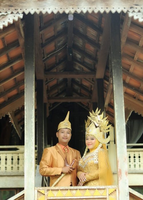 Reyna & Revie 16