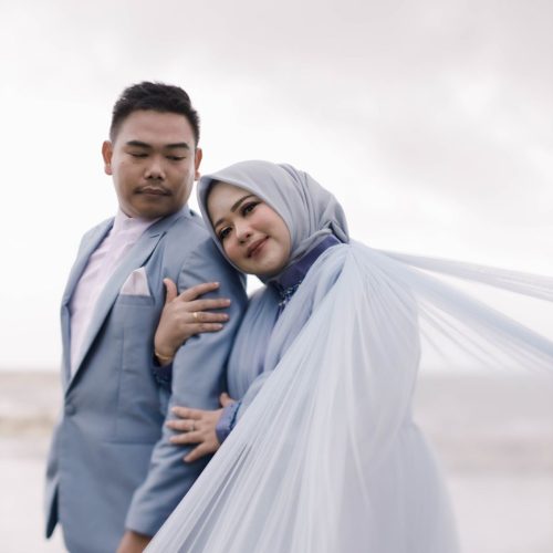 Rizka & Aulia 16