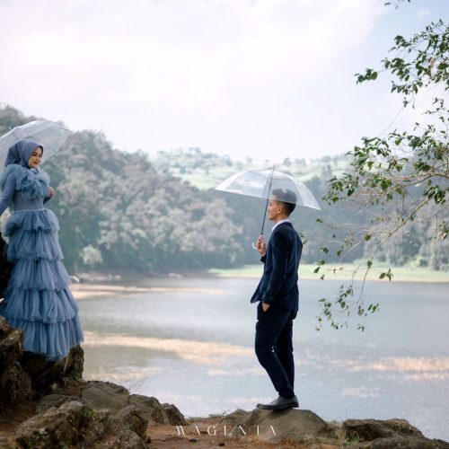 Yuni & Azis 11
