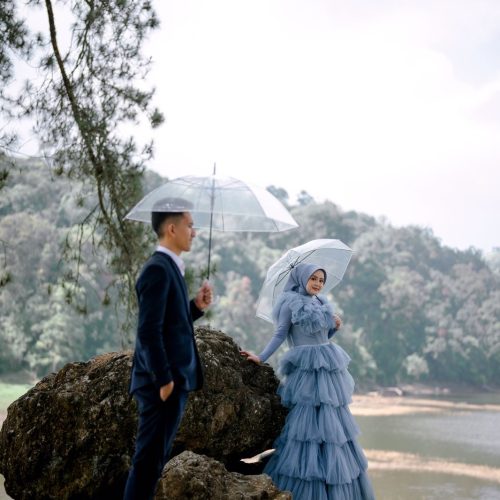 Yuni & Azis 12