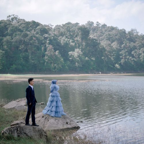 Yuni & Azis 13