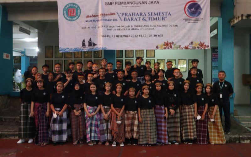 graduation-SMP-Pembangunan-Jaya-Bintaro-15.jpg