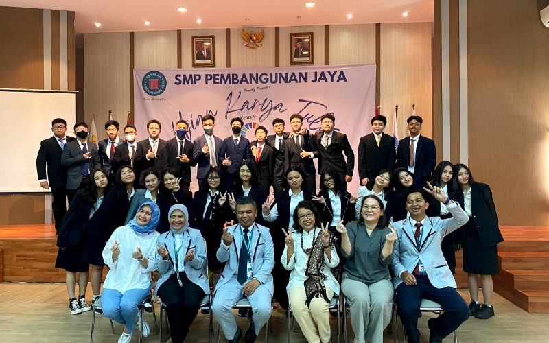 graduation-SMP-Pembangunan-Jaya-Bintaro-28.jpeg