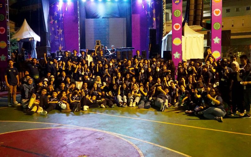 graduation-SMP-Pembangunan-Jaya-Bintaro-5.jpg